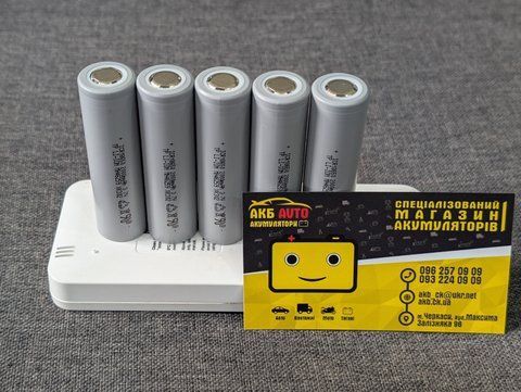 Акумулятор Tenpower INR18650 20PG 2000mAh 30A BAT117 фото
